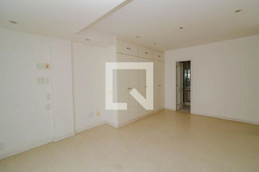 626 m² penthouse with 4 bedrooms and 3 parking spaces — photo 29