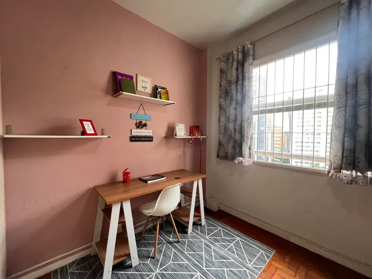 Furnished 1-bedroom apartment with 24h concierge — photo 5