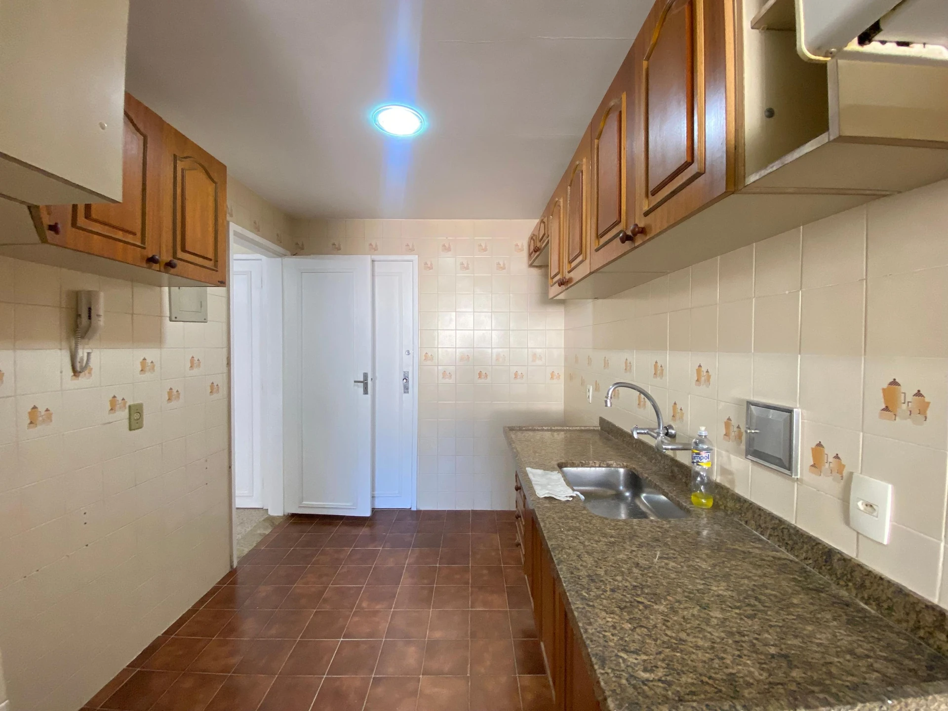 Орендна квартира з 3 спальнями та балконом — photo 12