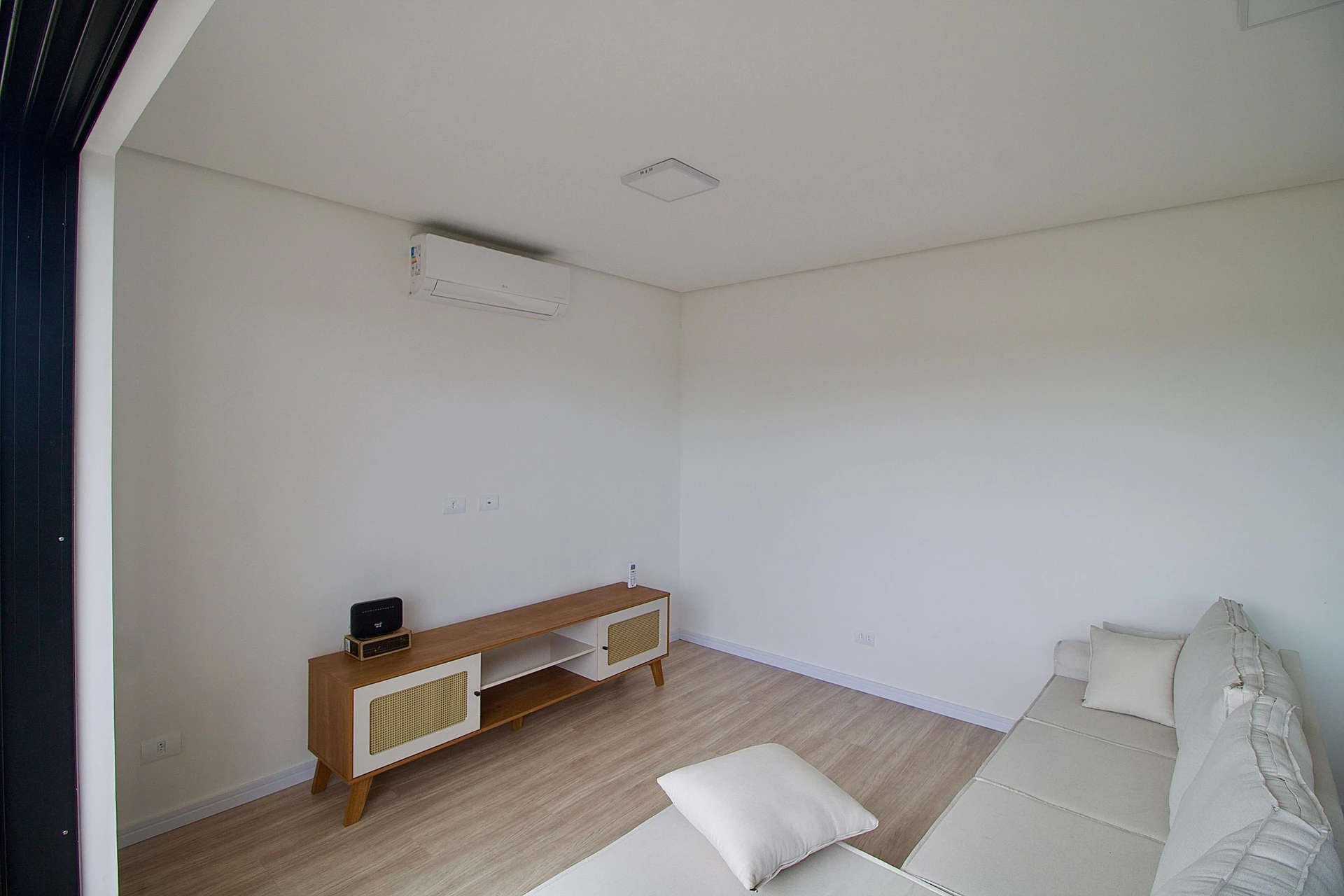 3-bedroom apartment with a dishwasher in Curitiba — photo 40