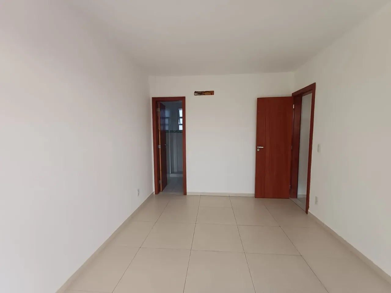 2-bedroom apartment, 1 with its own bathroom, 98 m² — photo 18