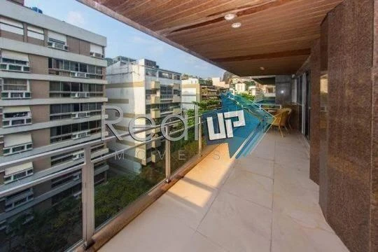 Cobertura triplex com 4 dormitórios e 6 banheiros — photo 4