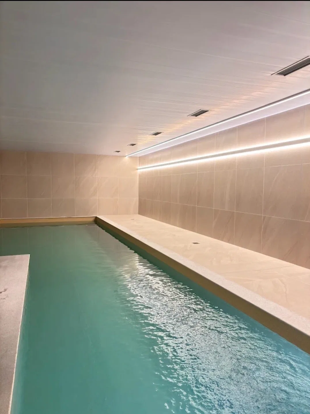 One-bedroom apartment with a private pool in Curitiba — photo 7