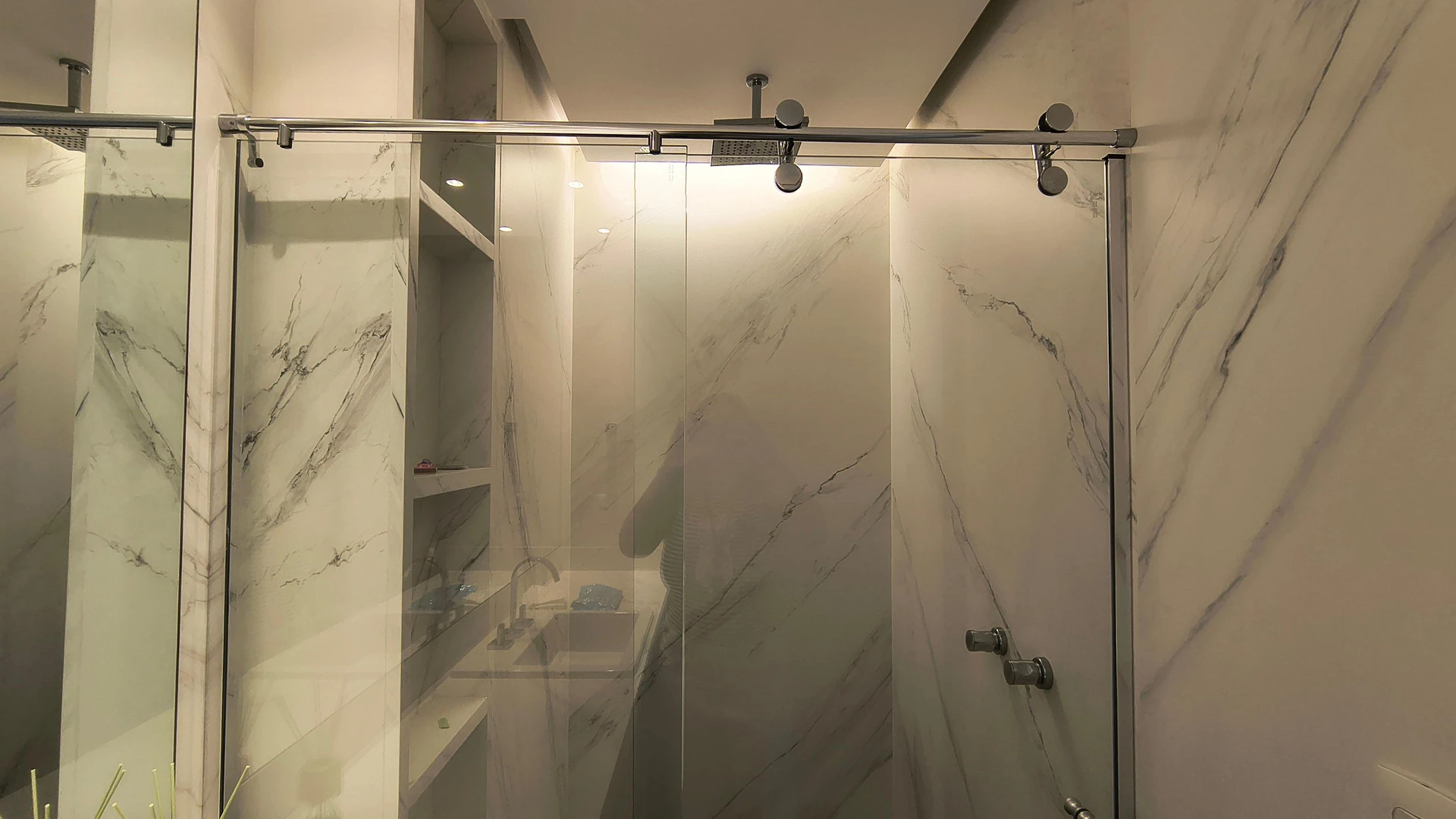 2-bedroom apartment with an enclosed, floor-to-ceiling balcony — photo 35