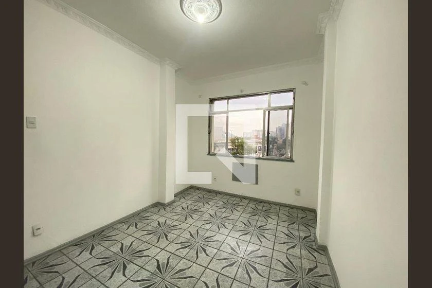 3-bedroom apartment with a gas stove and 70 m²