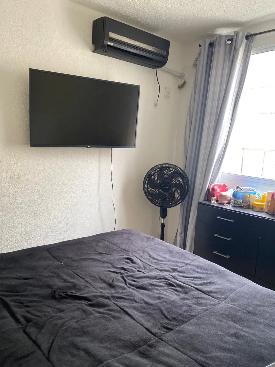 2-bedroom apartment in a building with a pool — photo 18