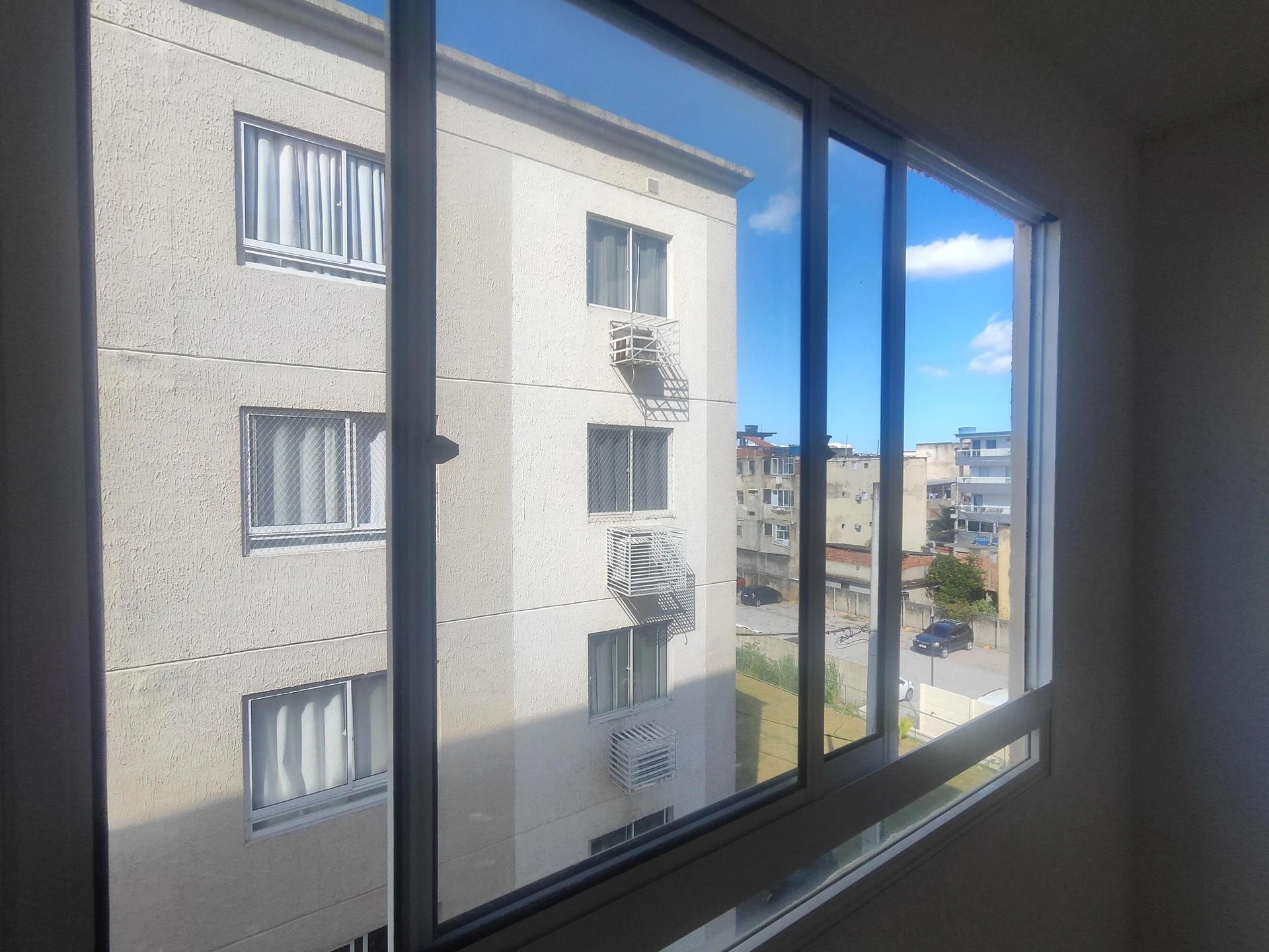 2-bedroom apartment with 1 bathroom and pet allowance — photo 5