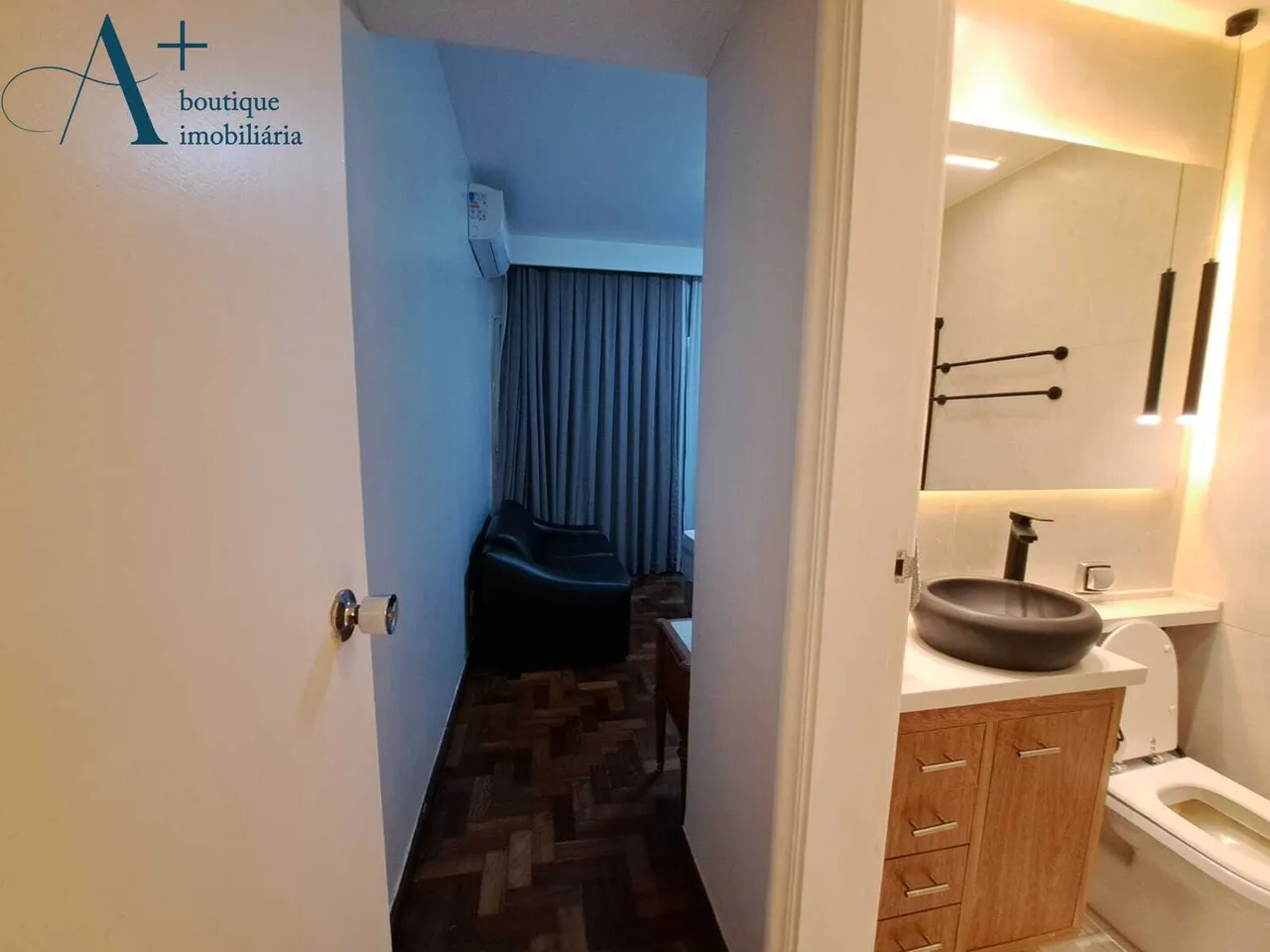 Apartamento de 160 m² con 4 dormitorios y pisos de madera — photo 17