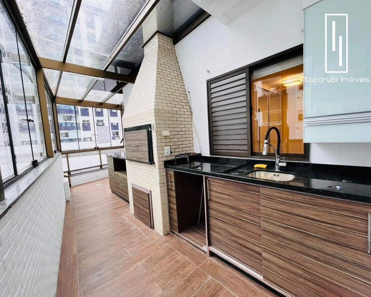 Furnished apartment with enclosed balcony and grill — photo 5