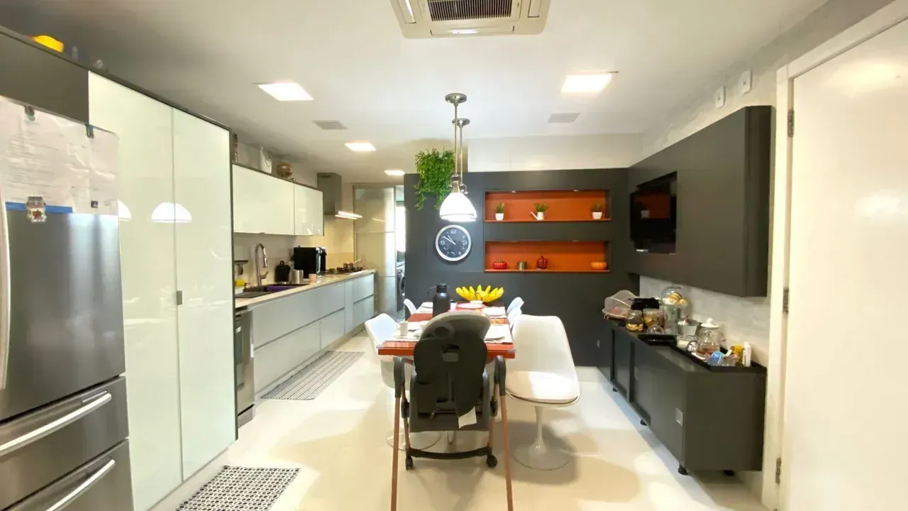 Apartamento de 256 m² com 4 suítes e 5 banheiros — photo 37