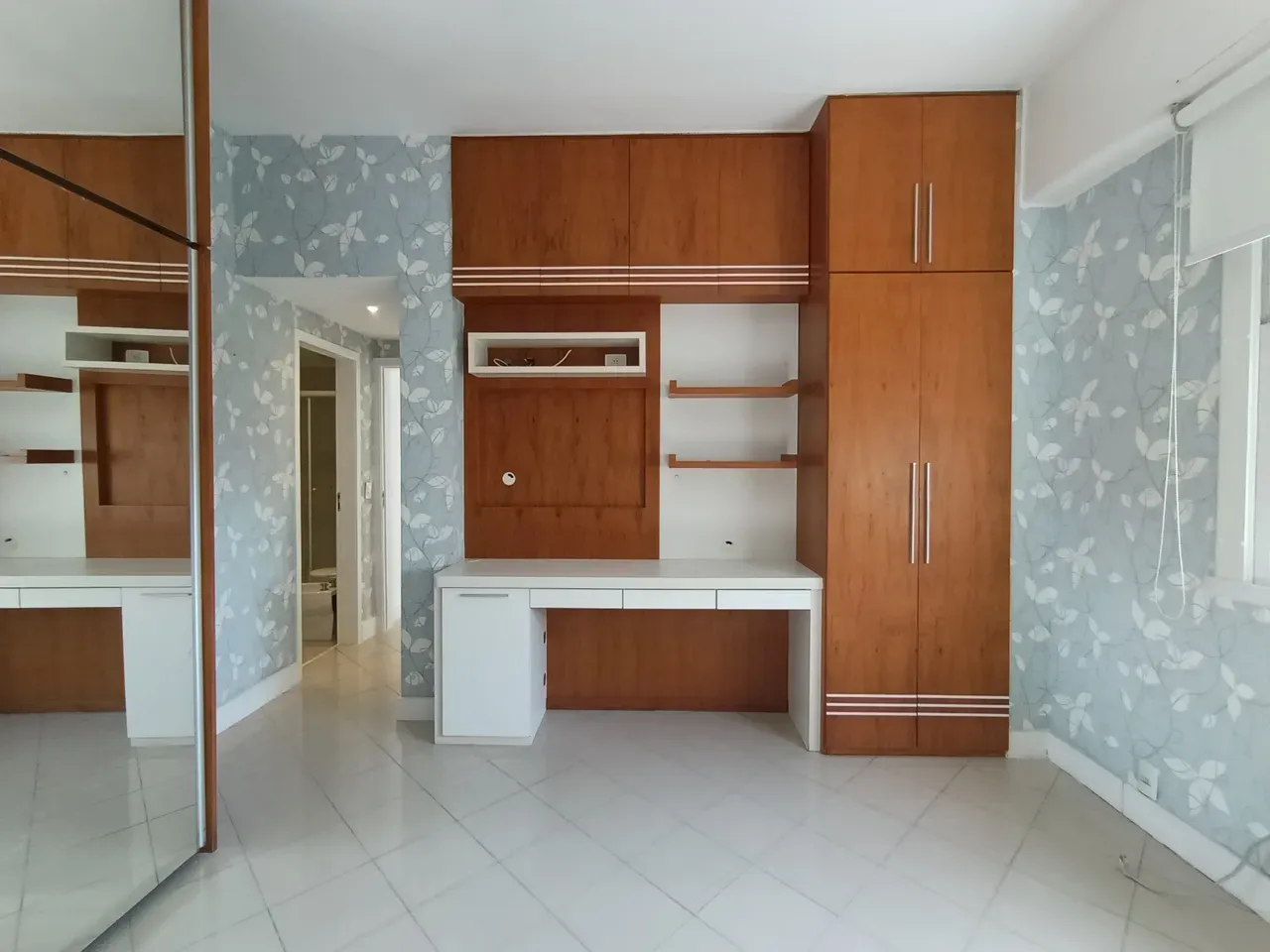 Unfurnished apartment with 3 bedrooms and 1 bathroom — photo 22