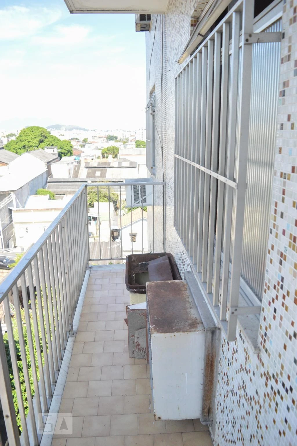 Furnished 2-bedroom apartment with private BBQ — photo 14