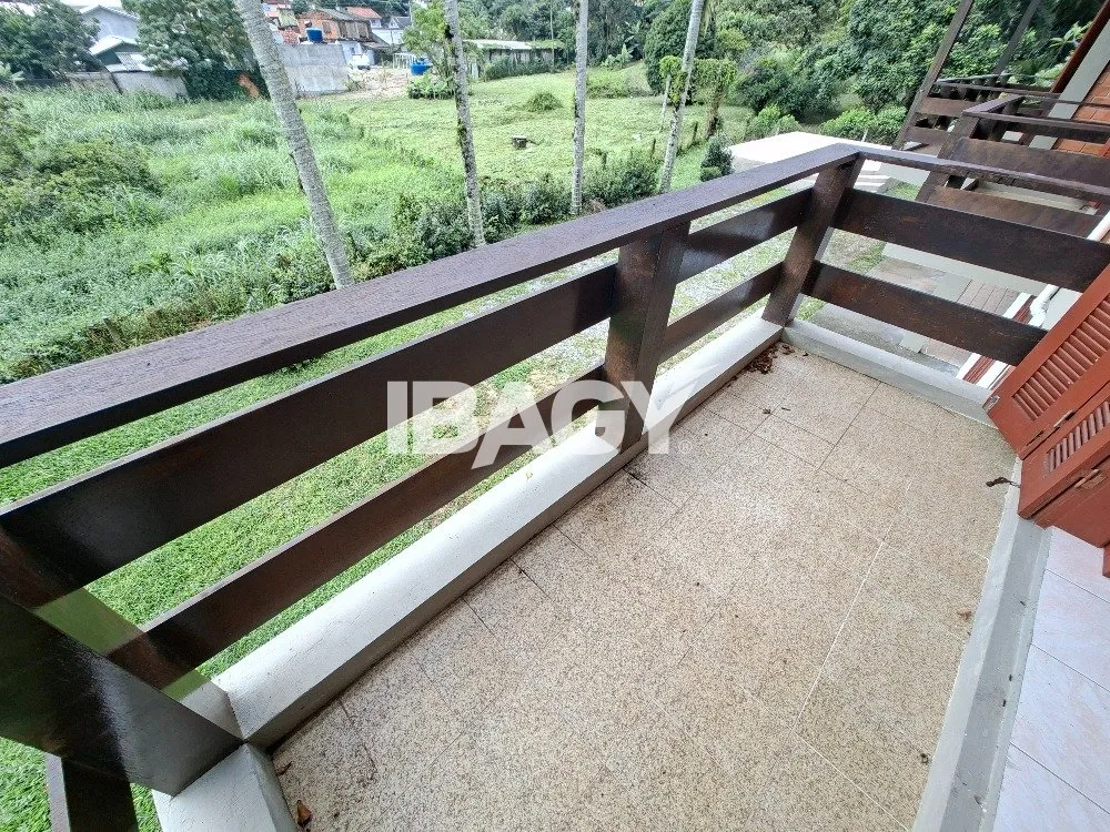 House with 4 bedrooms and balcony BBQ grill — photo 24