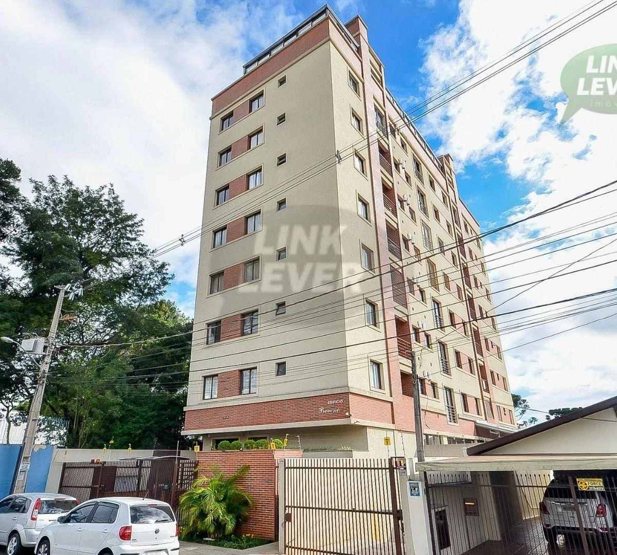 Квартира: 3 спальні, 1 з власною ванною кімнатою, 66 м² — photo 3
