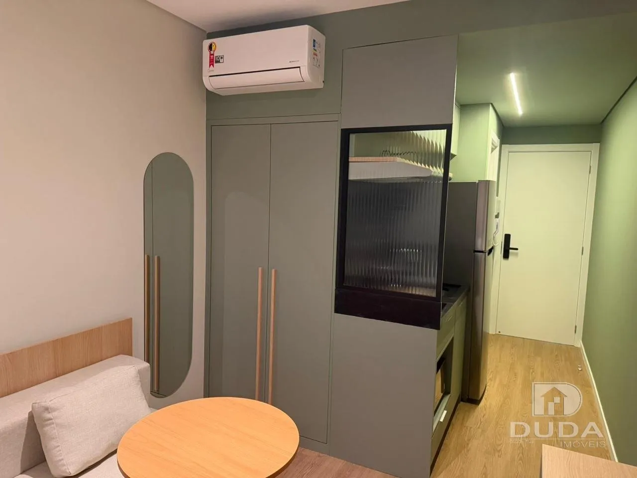 Мебльована студія 21 м² з видом і місцем — photo 2