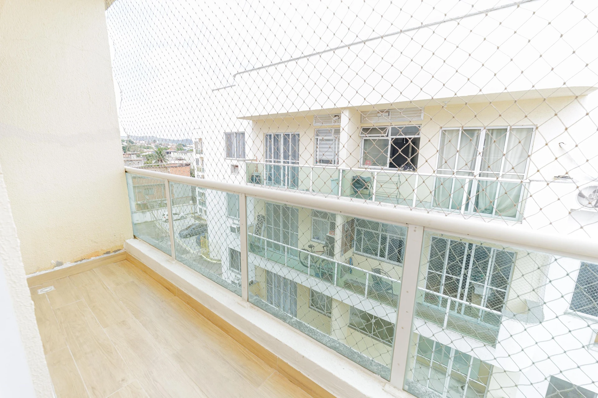 Apartment, 53 m², with wood or laminate floors — photo 21