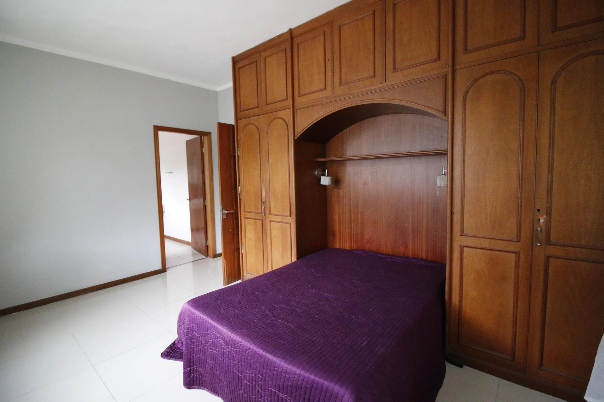 Condo house with 4 bedrooms and 2 en-suites, 3 parking — photo 4