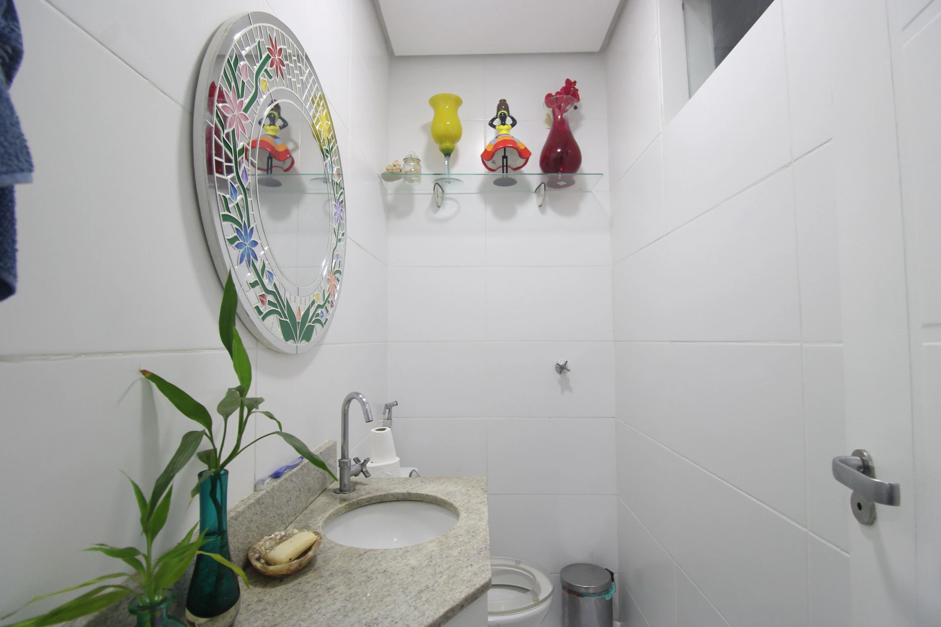Casa mobiliada com 3 suítes e cozinha aberta com fogão a gás — photo 71