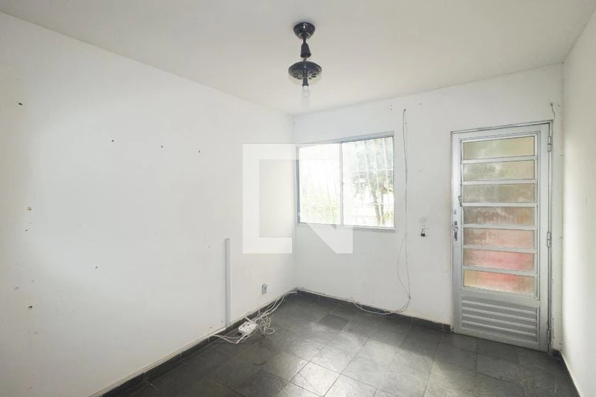 2-bedroom apartment with a separate kitchen and 44 m² — photo 24