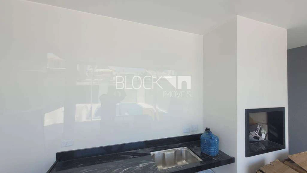 House with 5 en-suite bedrooms and private garden — photo 29