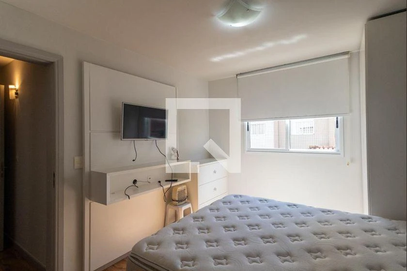 2-bedroom apartment in a building with a pool — photo 31