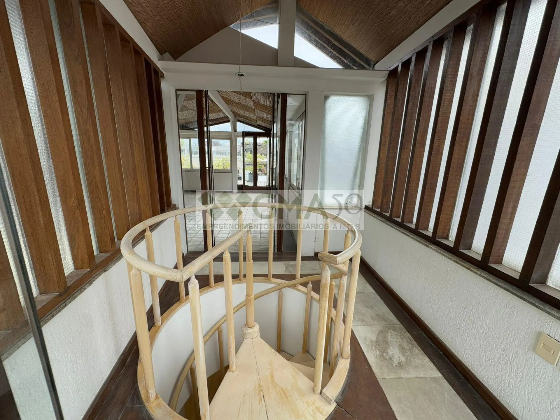 Apartamento com 4 quartos e 4 banheiros, com varanda — photo 39