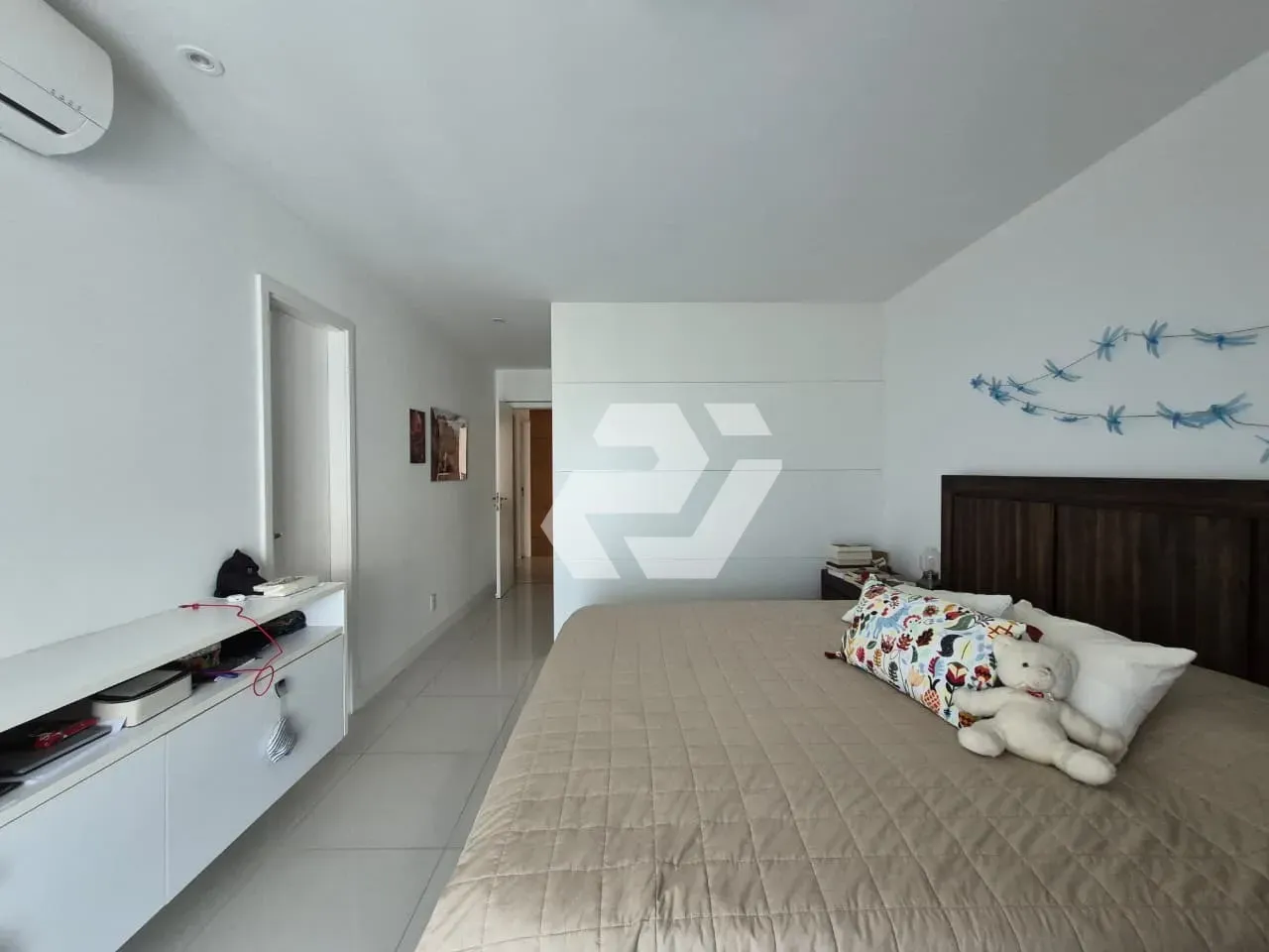 Apartamento mobiliado com 5 quartos e varanda envidraçada — photo 28