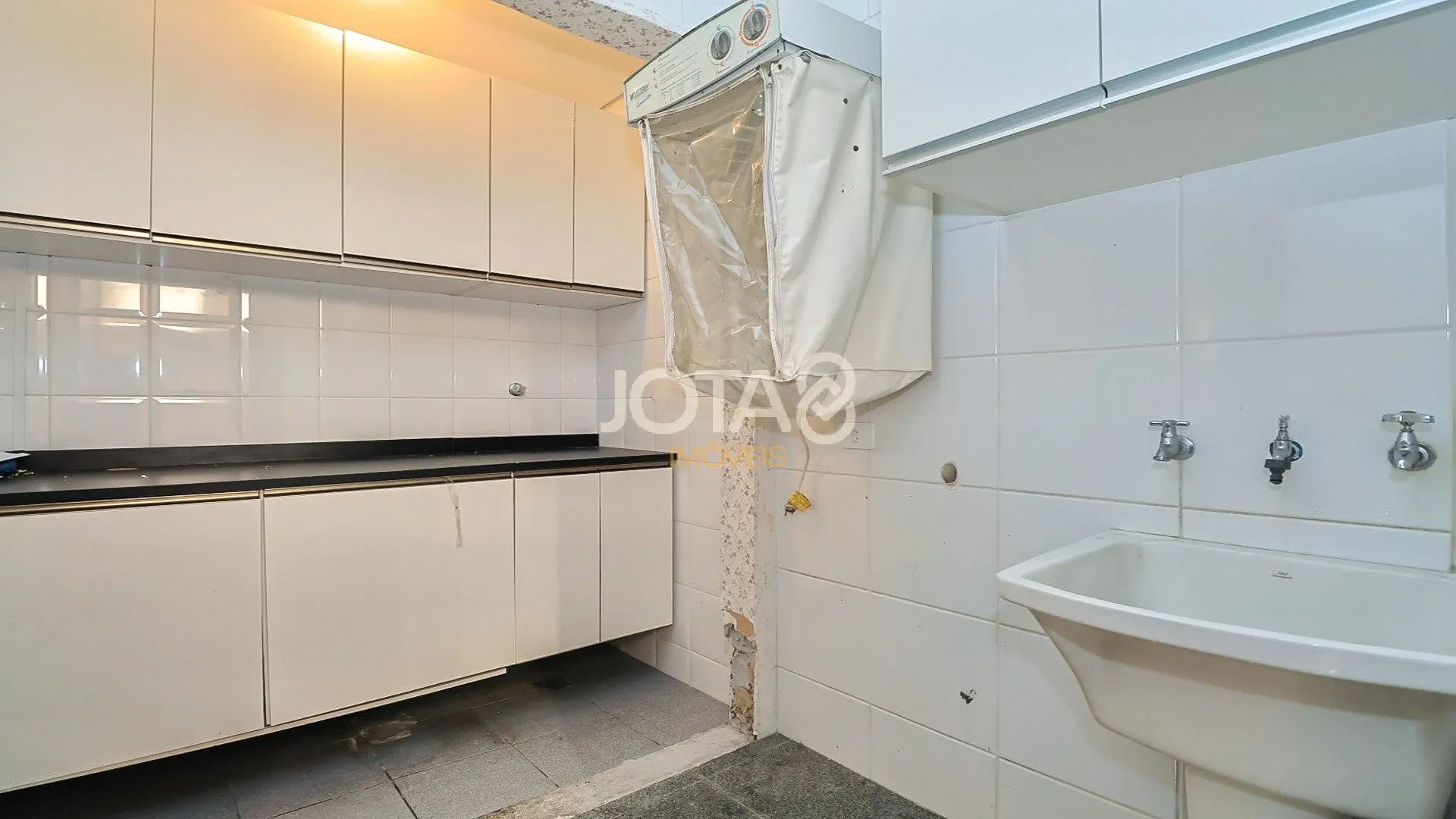 Apartamento de 3 dormitorios con balcón y 2 plazas, 109 m² — photo 27
