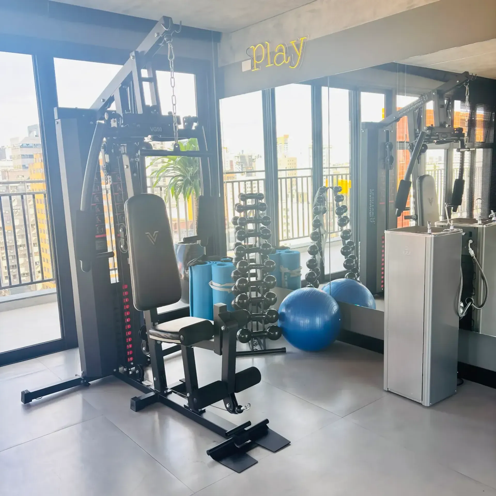 Apartamento mobiliado com 2 quartos e varanda — photo 37