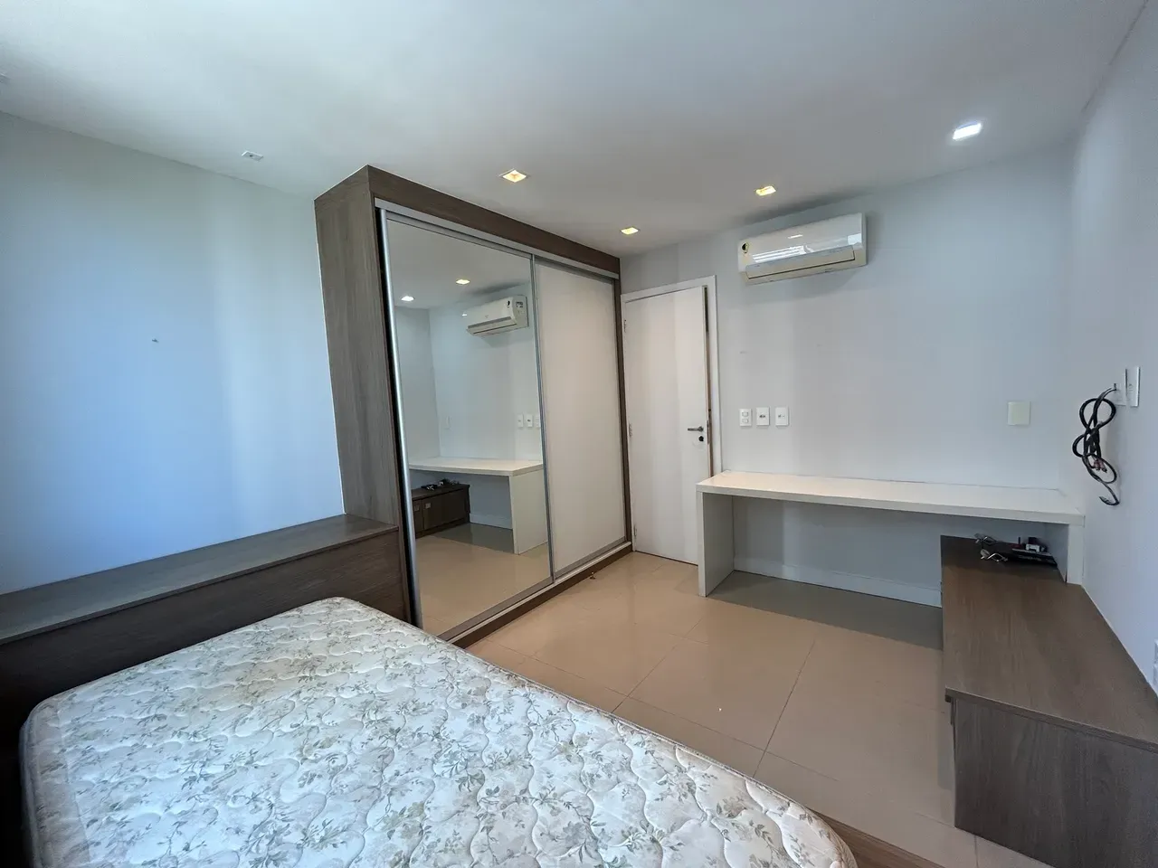 Apartamento de 233 m² com 4 quartos e cozinha americana — photo 27