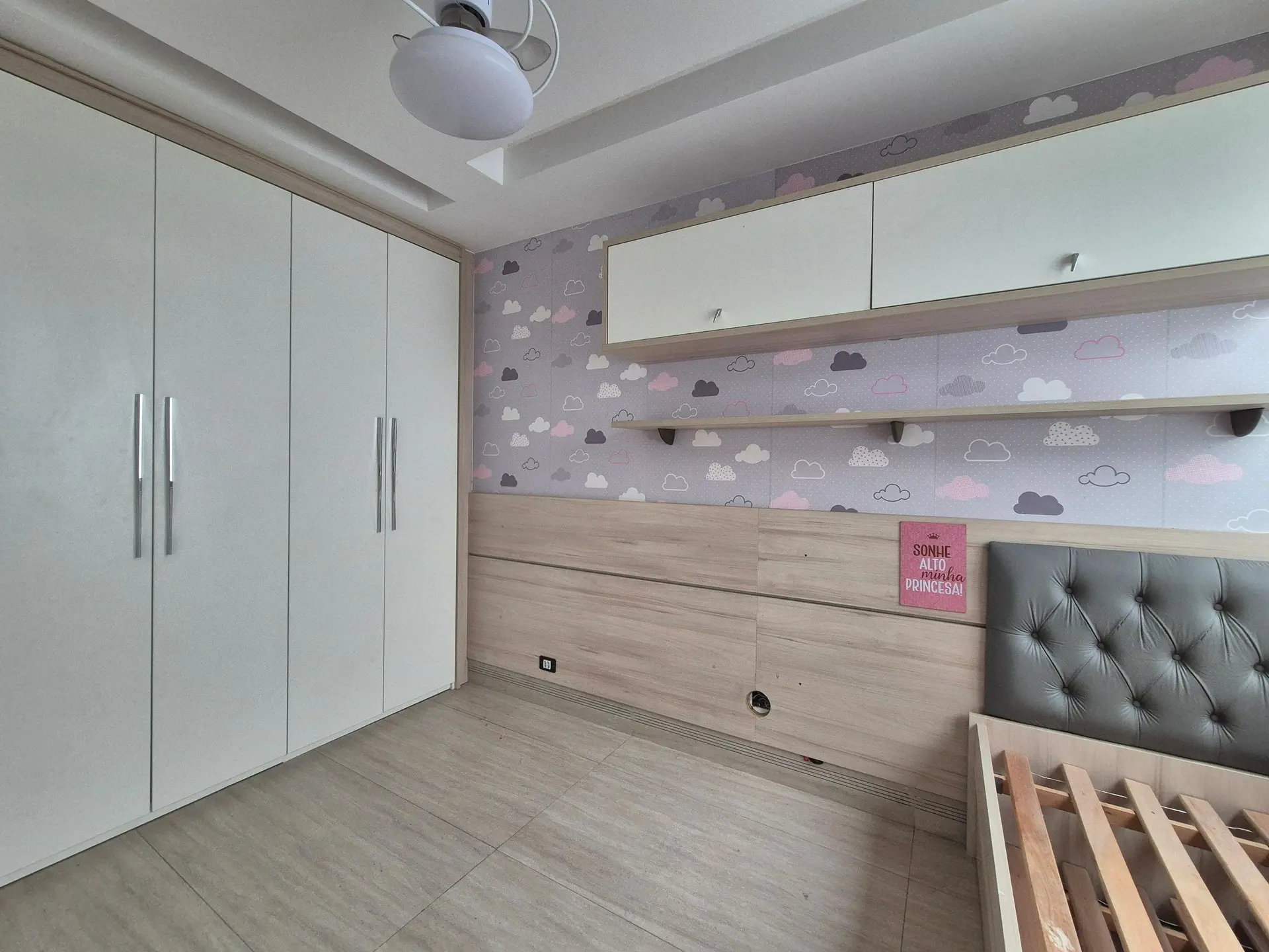 Apartamento de 2 quartos em condomínio com piscina — photo 5