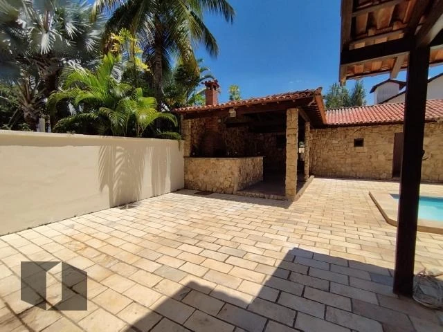 602 m² house with 4 bedrooms and a gas stove kitchen — photo 21