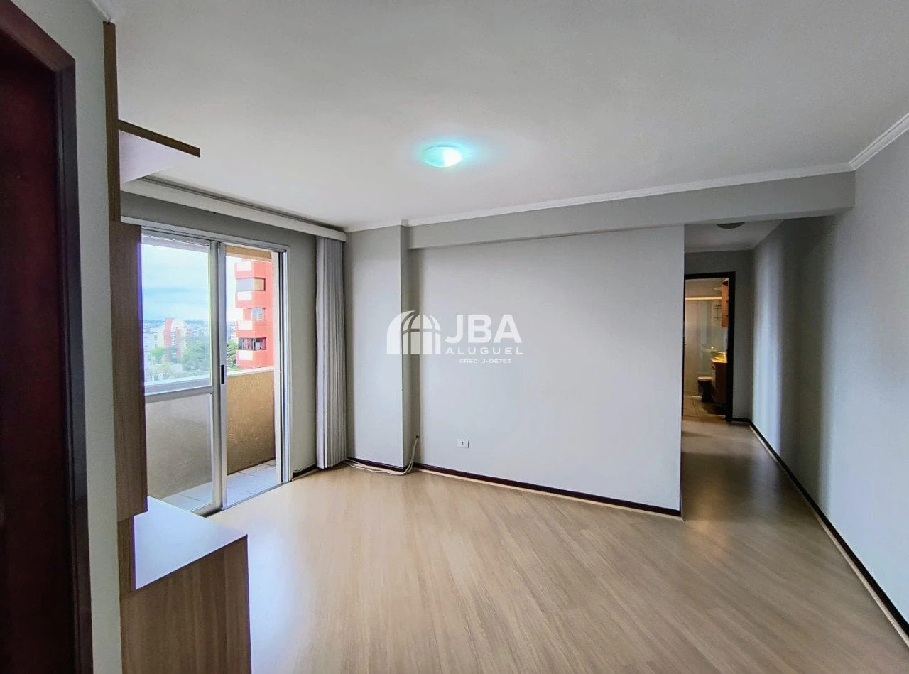 Home office in a 2-bedroom apartment, 75 m²