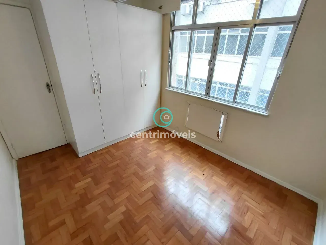 1 quarto e banheira: apartamento de 44 m² — photo 13