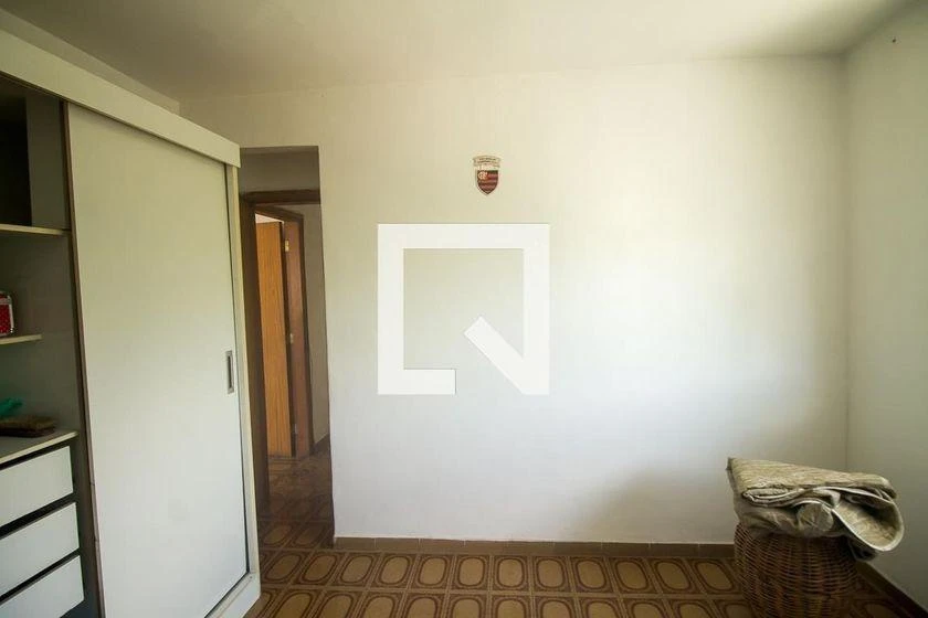 2-bedroom apartment in a building with a pool — photo 21