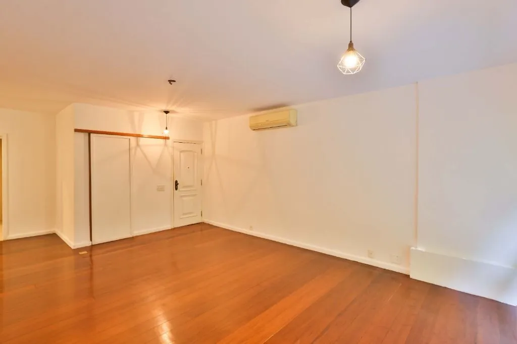 3-bedroom apartment with 2 baths and 125 m² floor area — photo 8