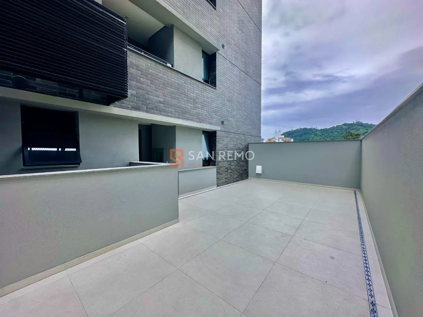 Furnished garden apartment with 2 en-suite bedrooms — photo 20
