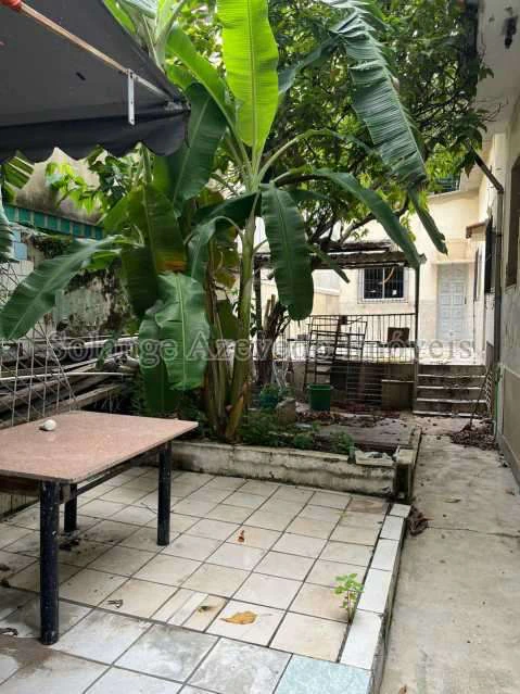 3-bedroom house with 253 m² and no parking