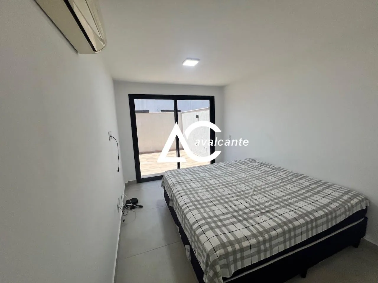 Unfurnished house with 5 bedrooms and 5 bathrooms — photo 18