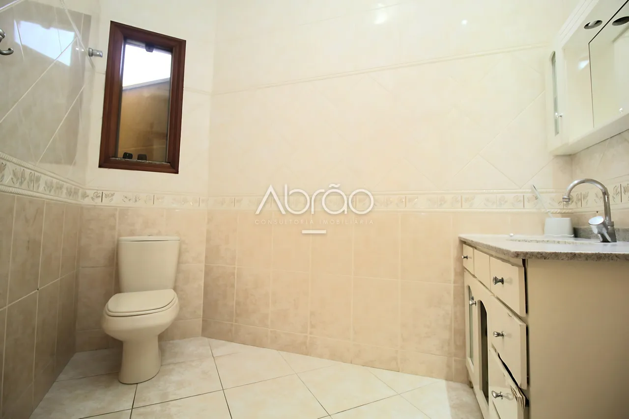 Commercial house with 5 bedrooms and 528 m², integrated kitchen — photo 10