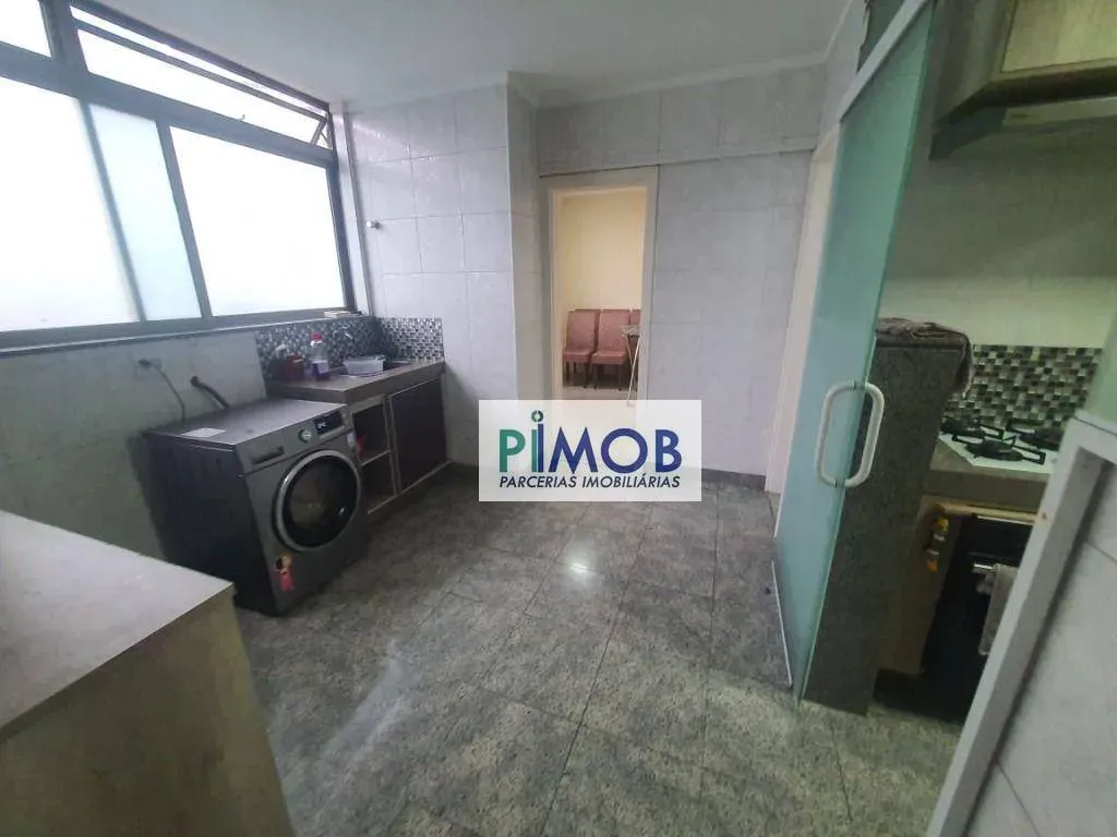 4-bedroom 260 m² apartment with 2 en-suite bathrooms — photo 10