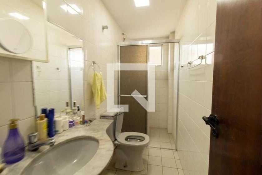 Apartment with 3 bedrooms and a balcony — photo 18