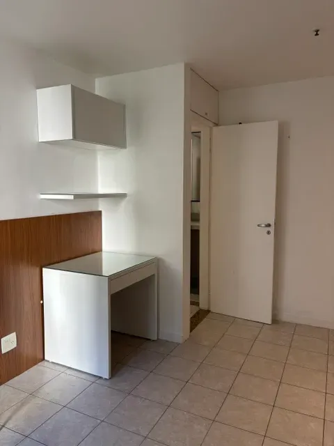 1-bedroom apartment with enclosed balcony in 60 m² — photo 13