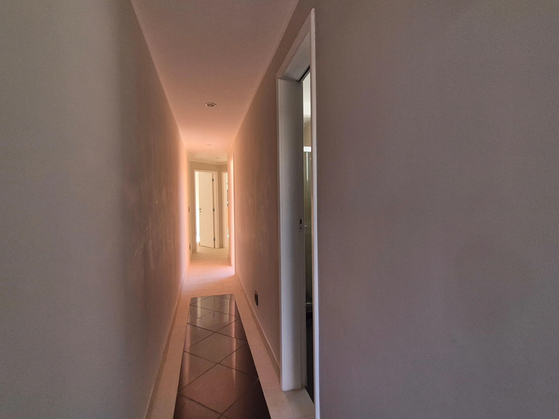 Rental apartment with 2 bedrooms and a balcony — photo 23