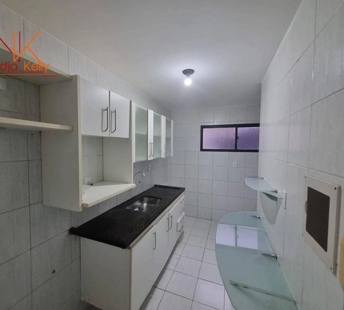 3-bedroom apartment in a building with a pool — photo 2
