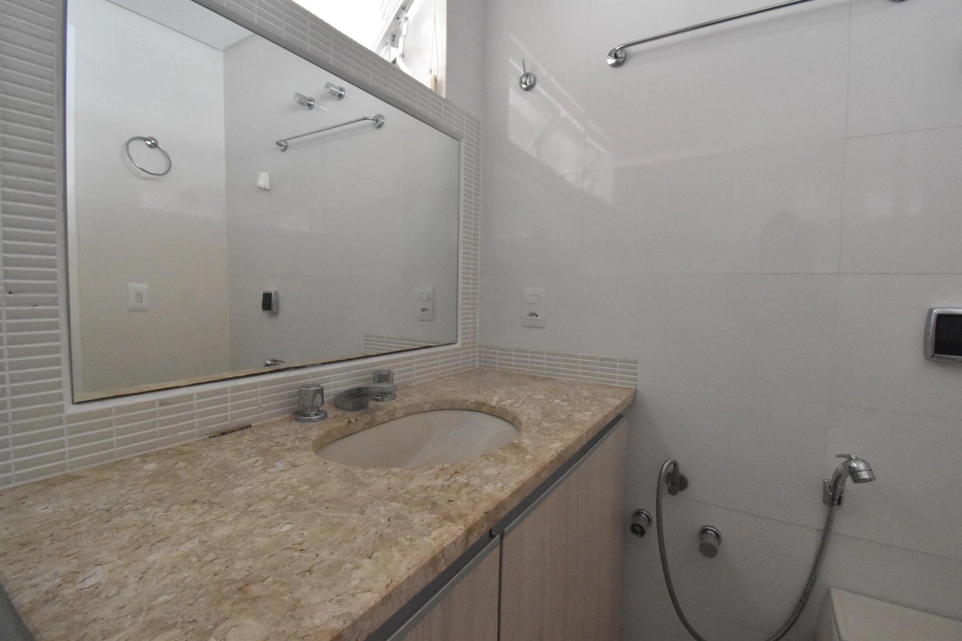 4-bedroom apartment with a jacuzzi — photo 34