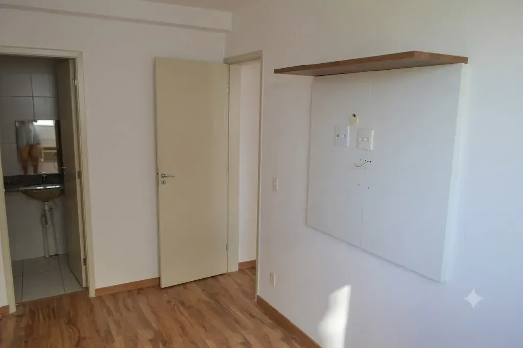 Furnished apartment with 2 bedrooms, balcony and 1 parking — photo 16