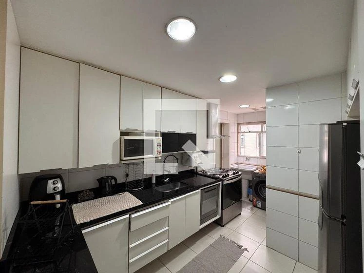 Furnished apartment, 132 m², with a glass-enclosed balcony — photo 10