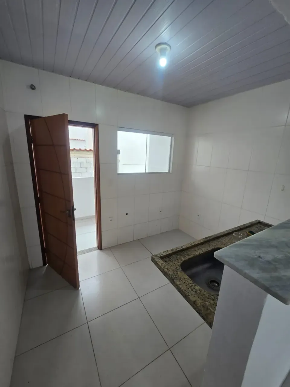 3-bedroom apartment with 1 suite, balcony and parking — photo 4