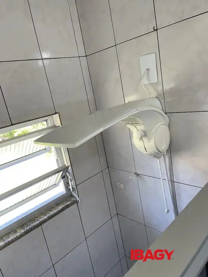 3-bedroom house with a water view in Florianópolis — photo 38